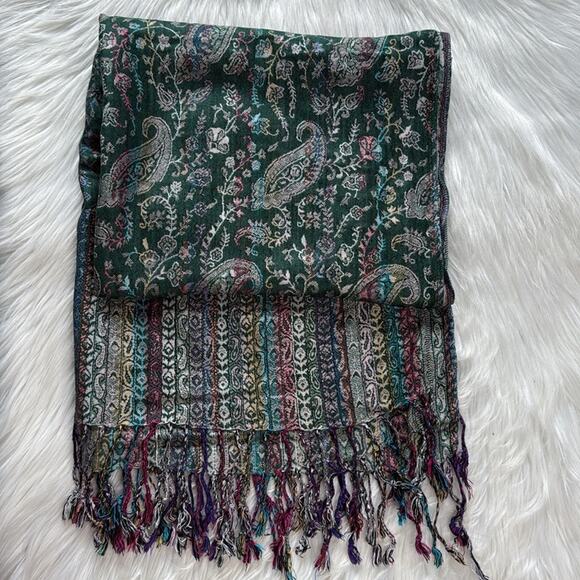 Jerusalem Green Paisley Cashmere Scarf - Picture 6 of 6